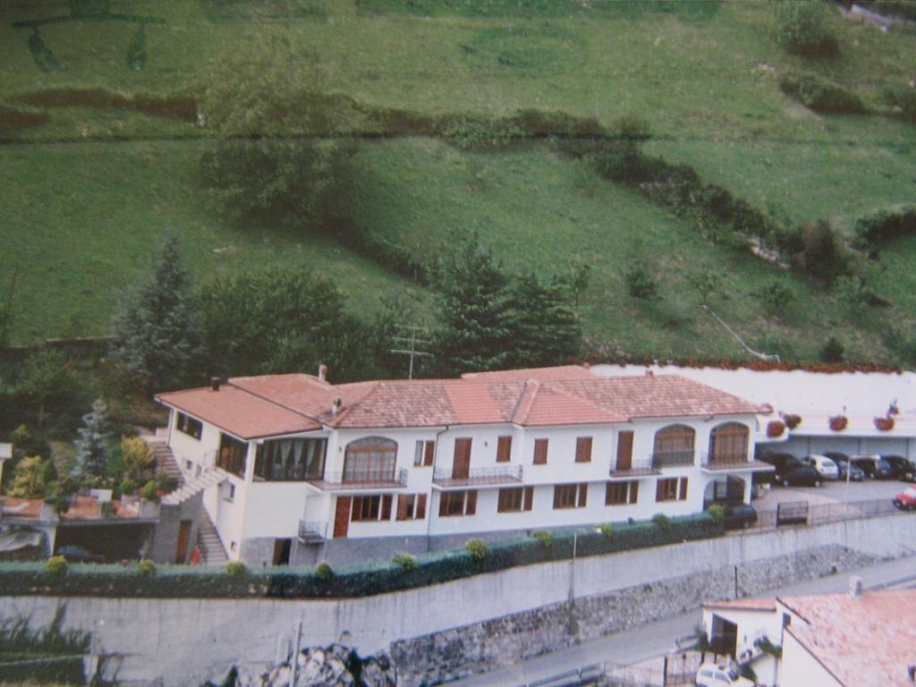 B&B Il Santo Pellegrino Adrara San Rocco Bagian luar foto