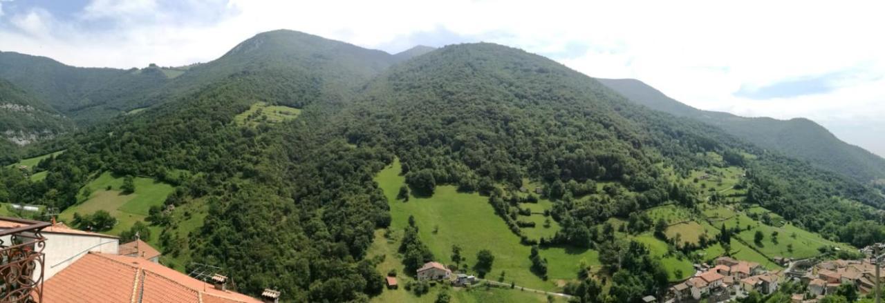 B&B Il Santo Pellegrino Adrara San Rocco Bagian luar foto